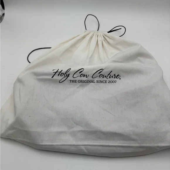 Holy Cow Couture Town Square Tote - Picture 11 of 11